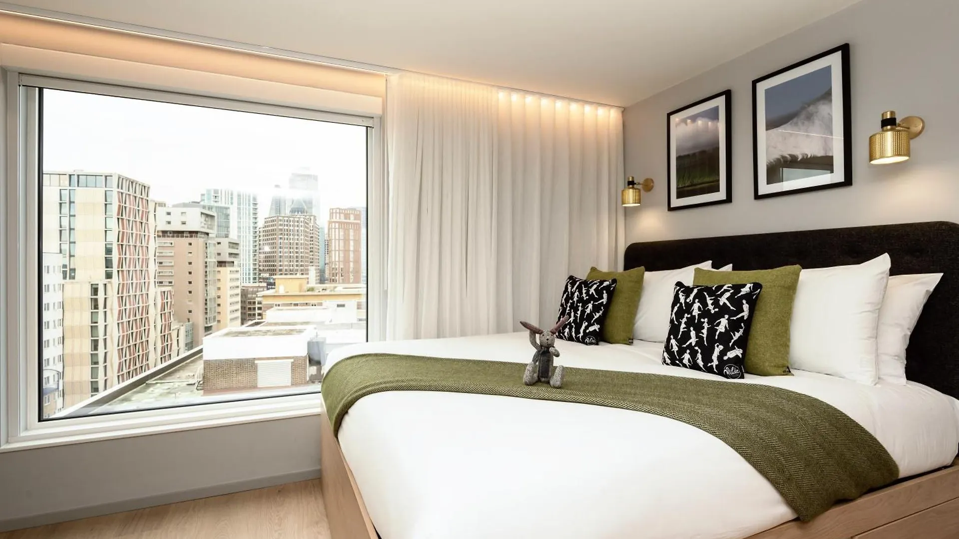 Wilde Aparthotels London Aldgate Tower Bridge 4*,  United Kingdom